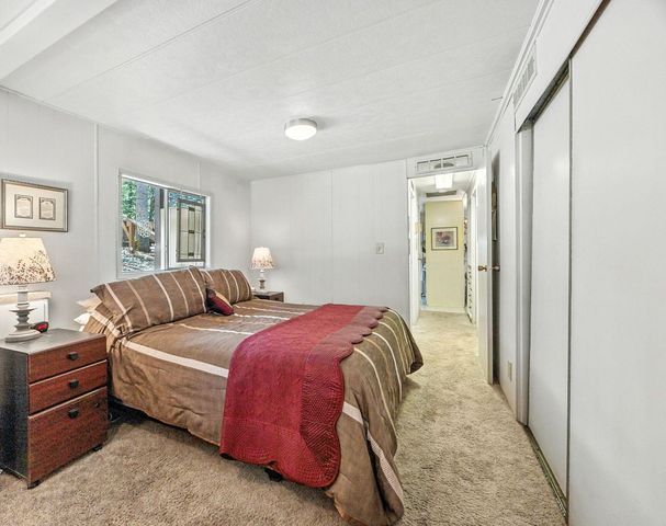 1250 Netherlands Road, Trail, OR 97541