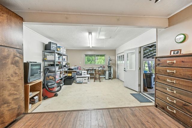 1250 Netherlands Road, Trail, OR 97541