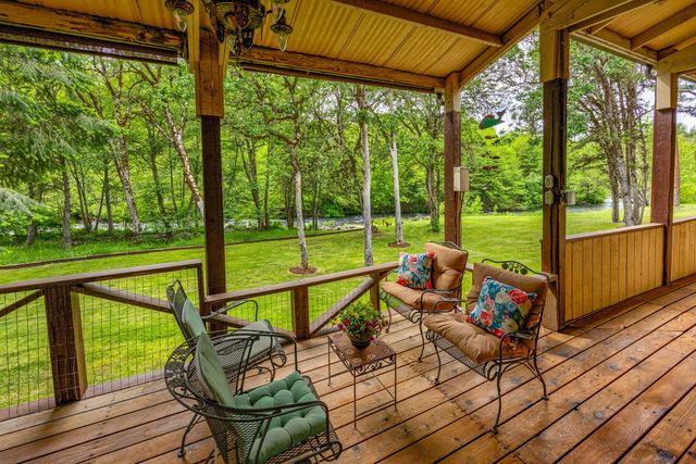 1250 Netherlands Road, Trail, OR 97541