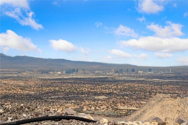 1124 Alpine Ledge Drive, Henderson, NV 89012