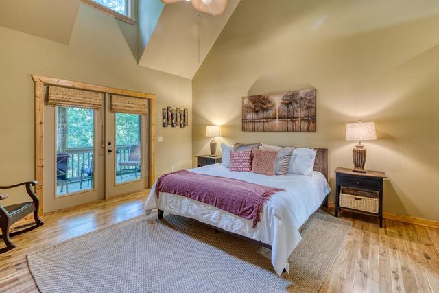 276 Citrine Court, Ellijay, GA 30540