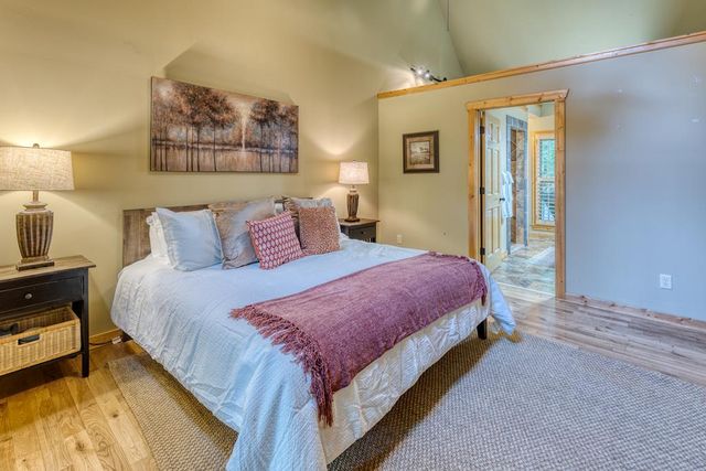 276 Citrine Court, Ellijay, GA 30540