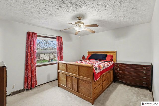 2610 N 124th Circle, Omaha, NE 68164