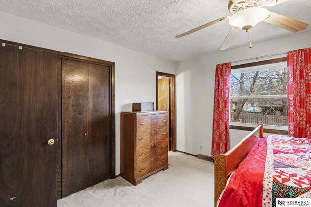 2610 N 124th Circle, Omaha, NE 68164