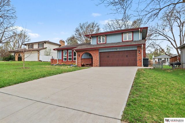 2610 N 124th Circle, Omaha, NE 68164