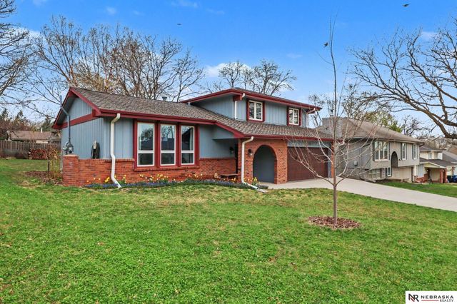 2610 N 124th Circle, Omaha, NE 68164