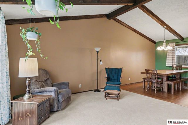 2610 N 124th Circle, Omaha, NE 68164