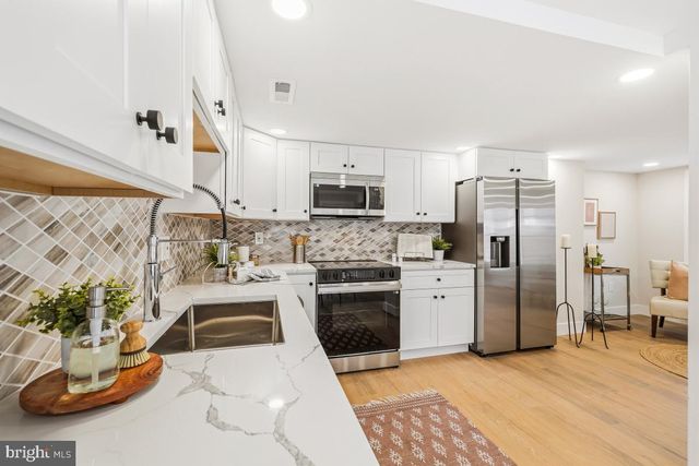 5717 SHAW DR, Frederick, MD 21704