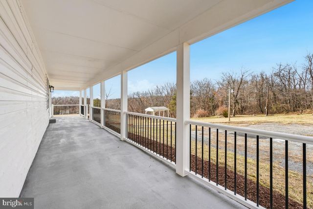5717 SHAW DR, Frederick, MD 21704
