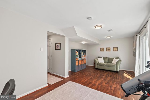 3145 ELLENWOOD DR, Fairfax, VA 22031