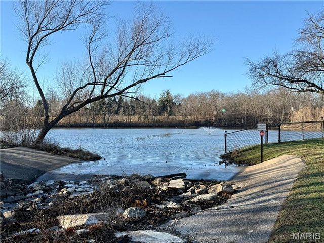 78 Lake Apollo Drive, Hannibal, MO 63401