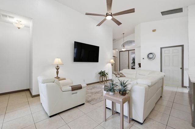 348 NW Toscane Trail, Port St. Lucie, Port St Lucie, FL 34986