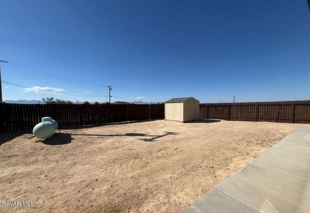 21745 Upton Drive, California City, CA 93505