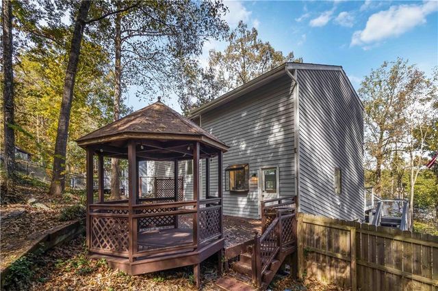 8515 Lake Drive, Snellville, GA 30039