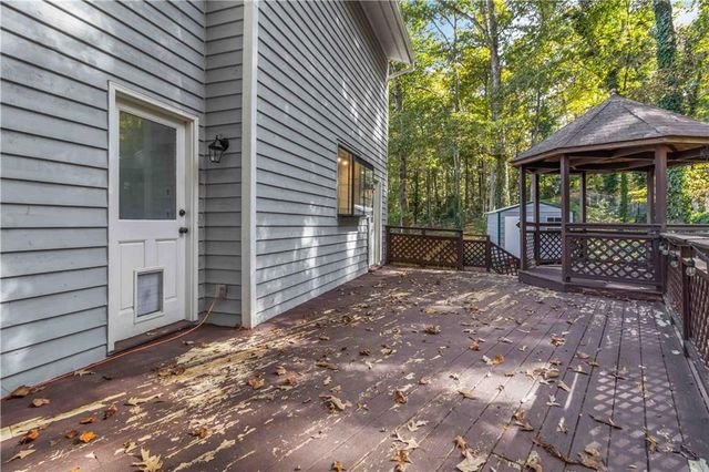 8515 Lake Drive, Snellville, GA 30039