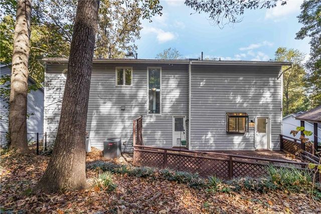 8515 Lake Drive, Snellville, GA 30039