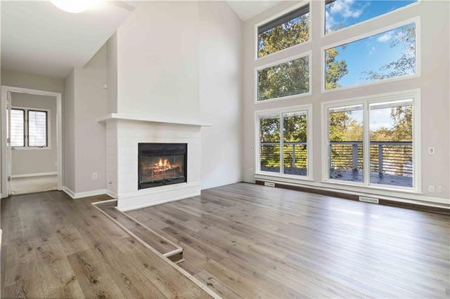 8515 Lake Drive, Snellville, GA 30039