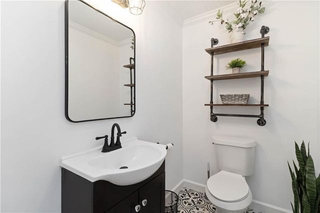 8515 Lake Drive, Snellville, GA 30039