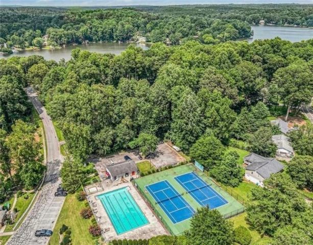 8515 Lake Drive, Snellville, GA 30039