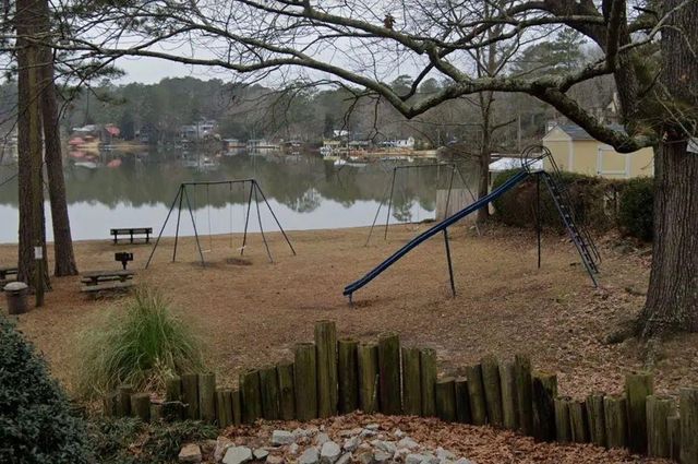 8515 Lake Drive, Snellville, GA 30039