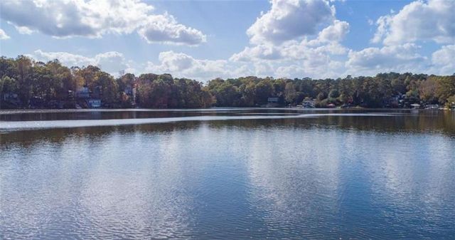 8515 Lake Drive, Snellville, GA 30039