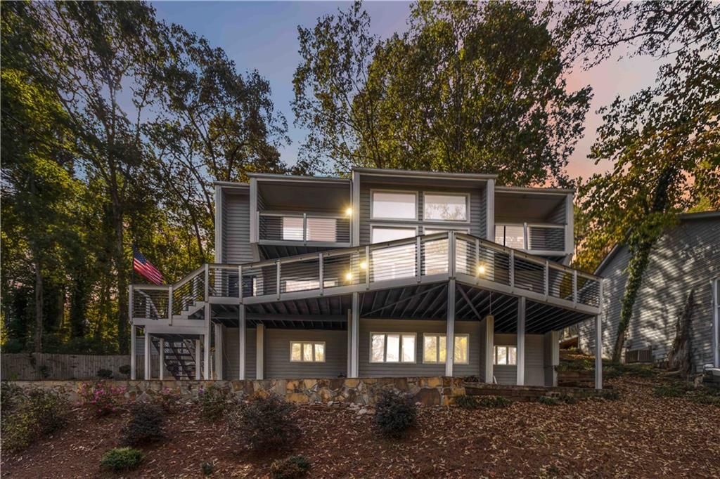 8515 Lake Drive, Snellville, GA 30039