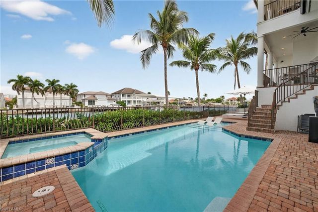 403 Seabee AVE, Naples, FL 34108