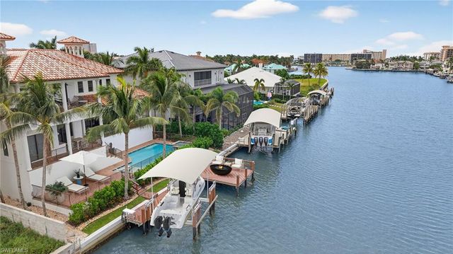 403 Seabee AVE, Naples, FL 34108