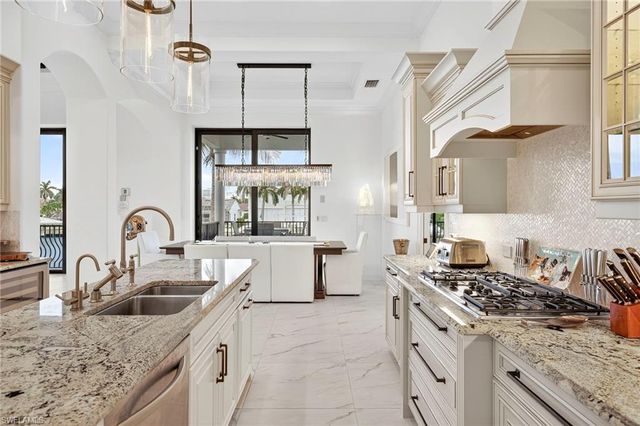 403 Seabee AVE, Naples, FL 34108