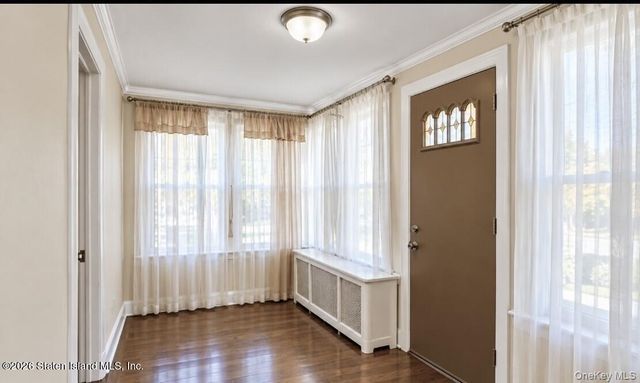 79-52 77th, Glendale, NY 11385
