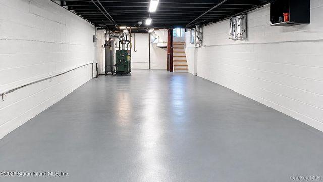 79-52 77th, Glendale, NY 11385