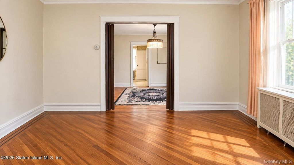 79-52 77th, Glendale, NY 11385 — photo 5