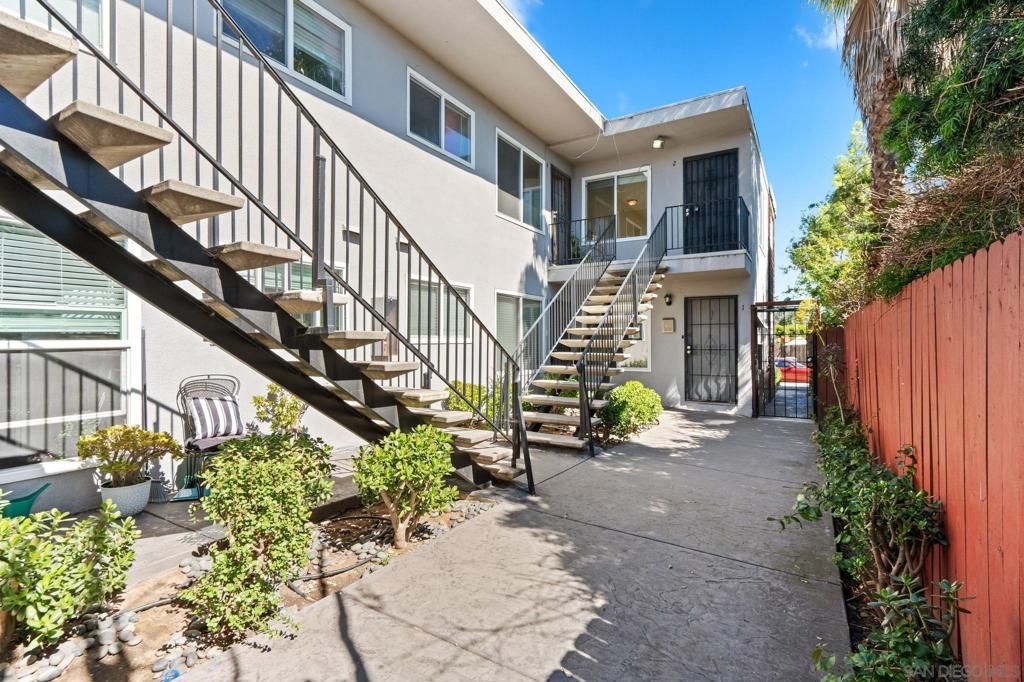 Image 14 of property listing at 4414 37th St, San Diego, CA 92116