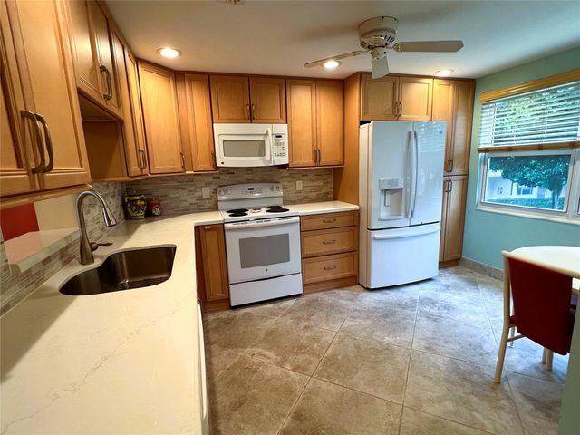 3102 Portofino Point O-2, Coconut Creek, FL 33066