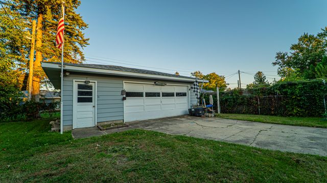 1409 Andrew Avenue, La Porte, IN 46350