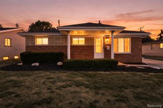 22173 Beaconsfield Avenue, Eastpointe, MI 48021