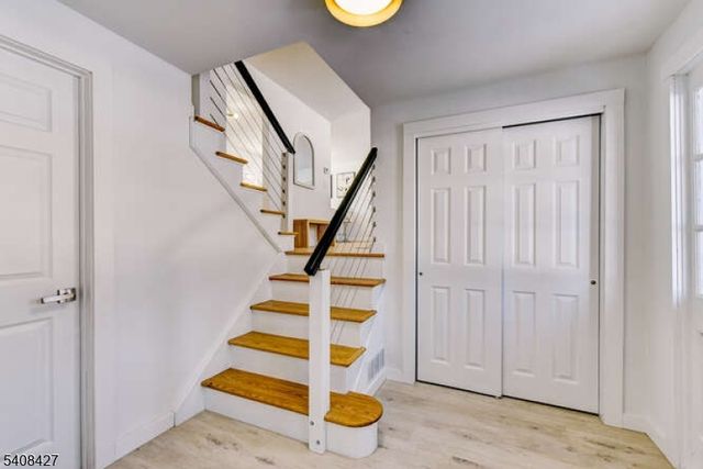 22 Glen Rd, Bridgewater Twp., NJ 08805