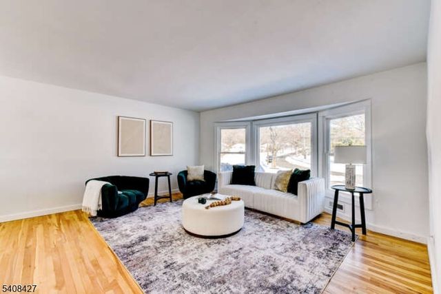 22 Glen Rd, Bridgewater Twp., NJ 08805