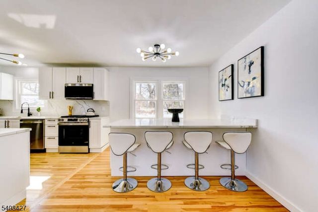 22 Glen Rd, Bridgewater Twp., NJ 08805