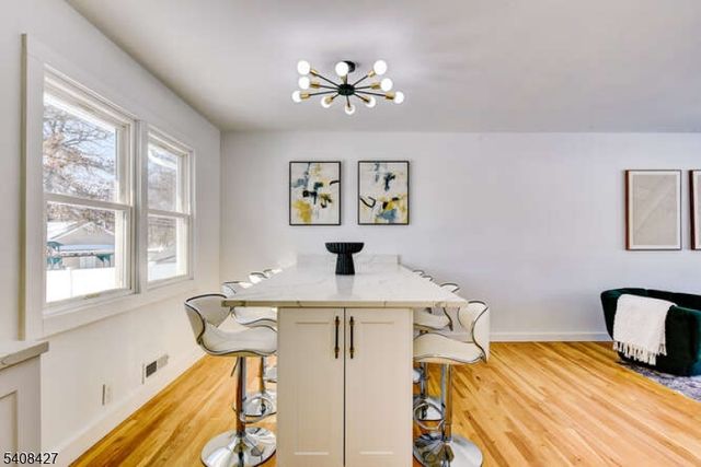 22 Glen Rd, Bridgewater Twp., NJ 08805