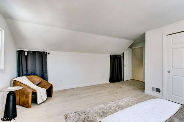 22 Glen Rd, Bridgewater Twp., NJ 08805