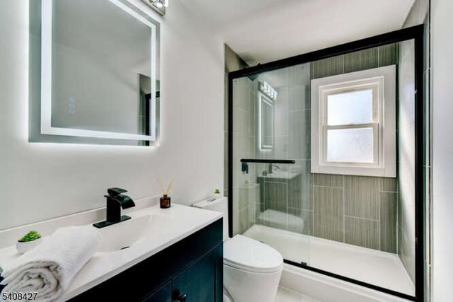 22 Glen Rd, Bridgewater Twp., NJ 08805