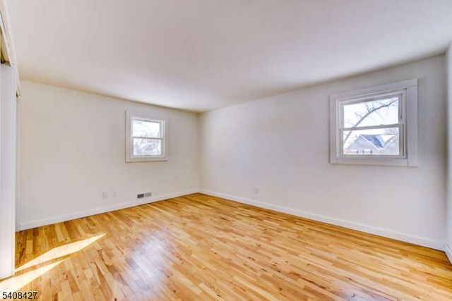 22 Glen Rd, Bridgewater Twp., NJ 08805