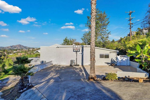 2312 Helix St., Spring Valley, CA 91977