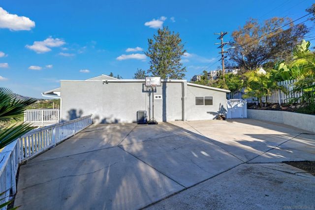 2312 Helix St., Spring Valley, CA 91977
