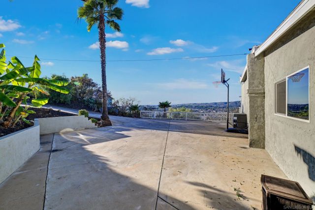 2312 Helix St., Spring Valley, CA 91977