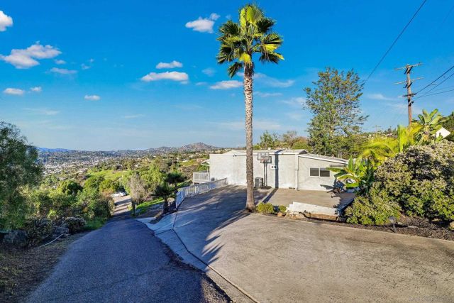 2312 Helix St., Spring Valley, CA 91977