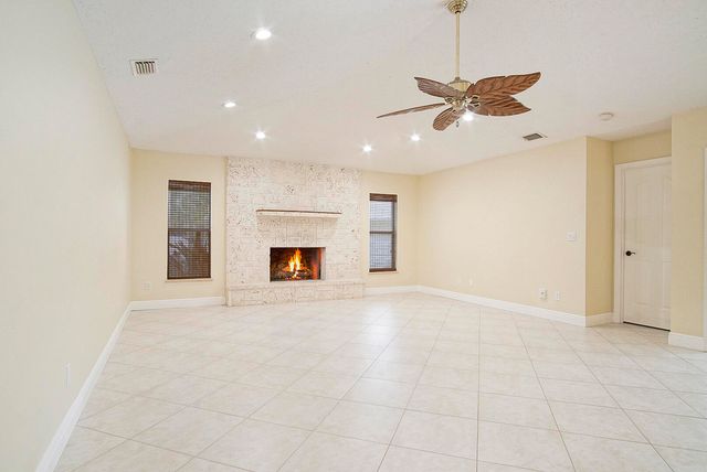 1232 SW Knollwood Drive, Palm City, FL 34990