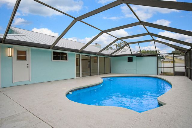 1232 SW Knollwood Drive, Palm City, FL 34990