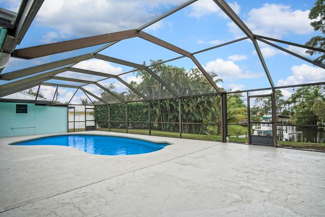 1232 SW Knollwood Drive, Palm City, FL 34990